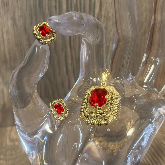 Vintage Sarah Conventry Red Rhinestone Necklace + Earrings Set - Picture 2 of 7